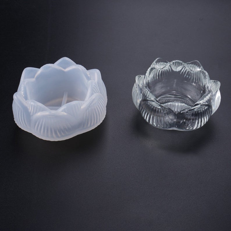 Tea light Candle Holder -  closed lotus