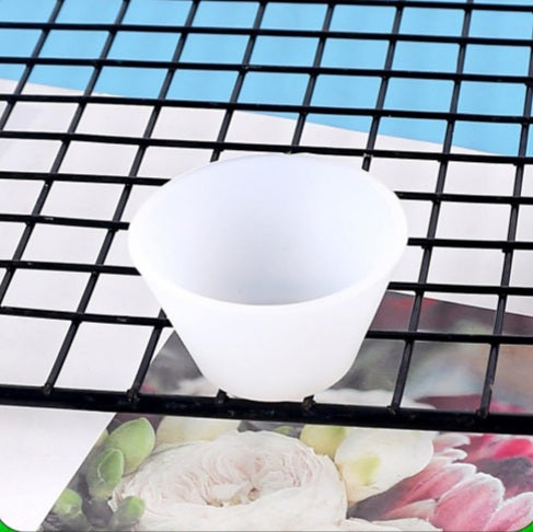 MIXING & POURING CUP
