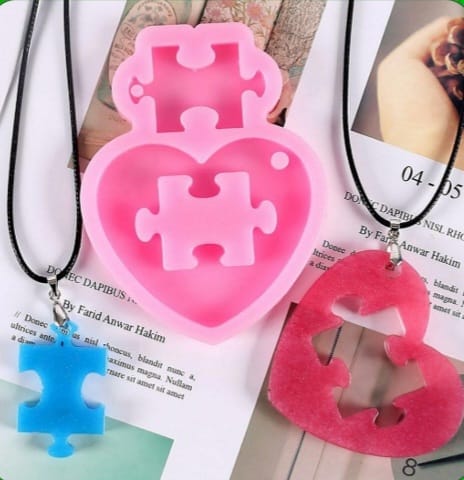 New 2 piece Big heart Puzzle pendant set
