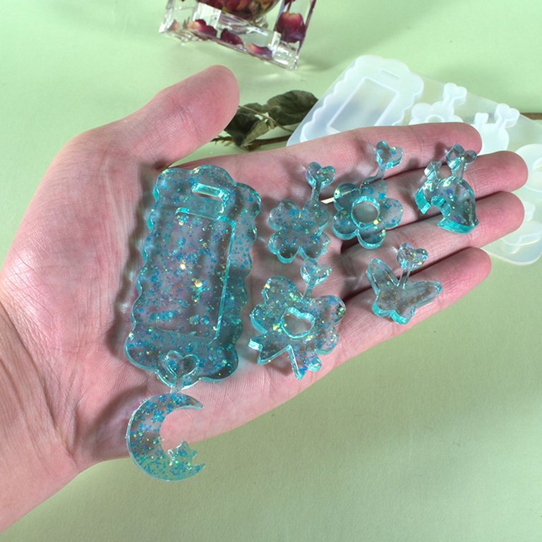 Tags Mould