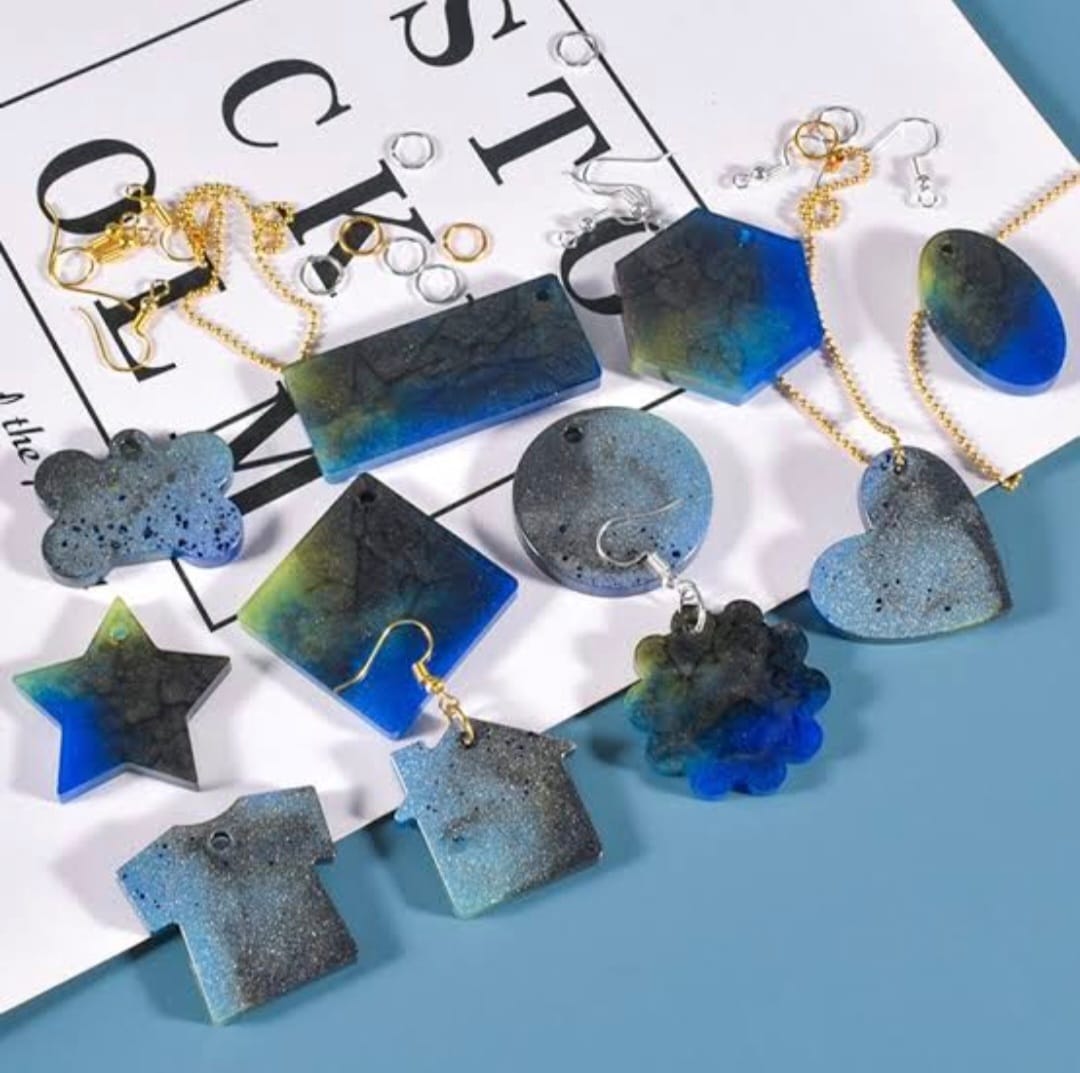 11 in 1 Keychains & Puppy Tag Mould