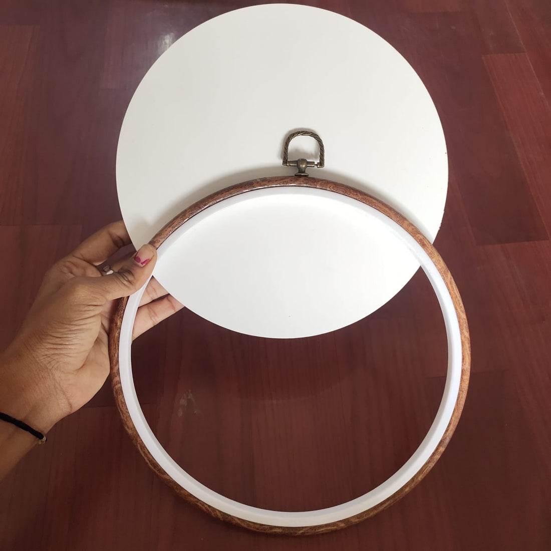 Round Embroidery Ring 23 cm