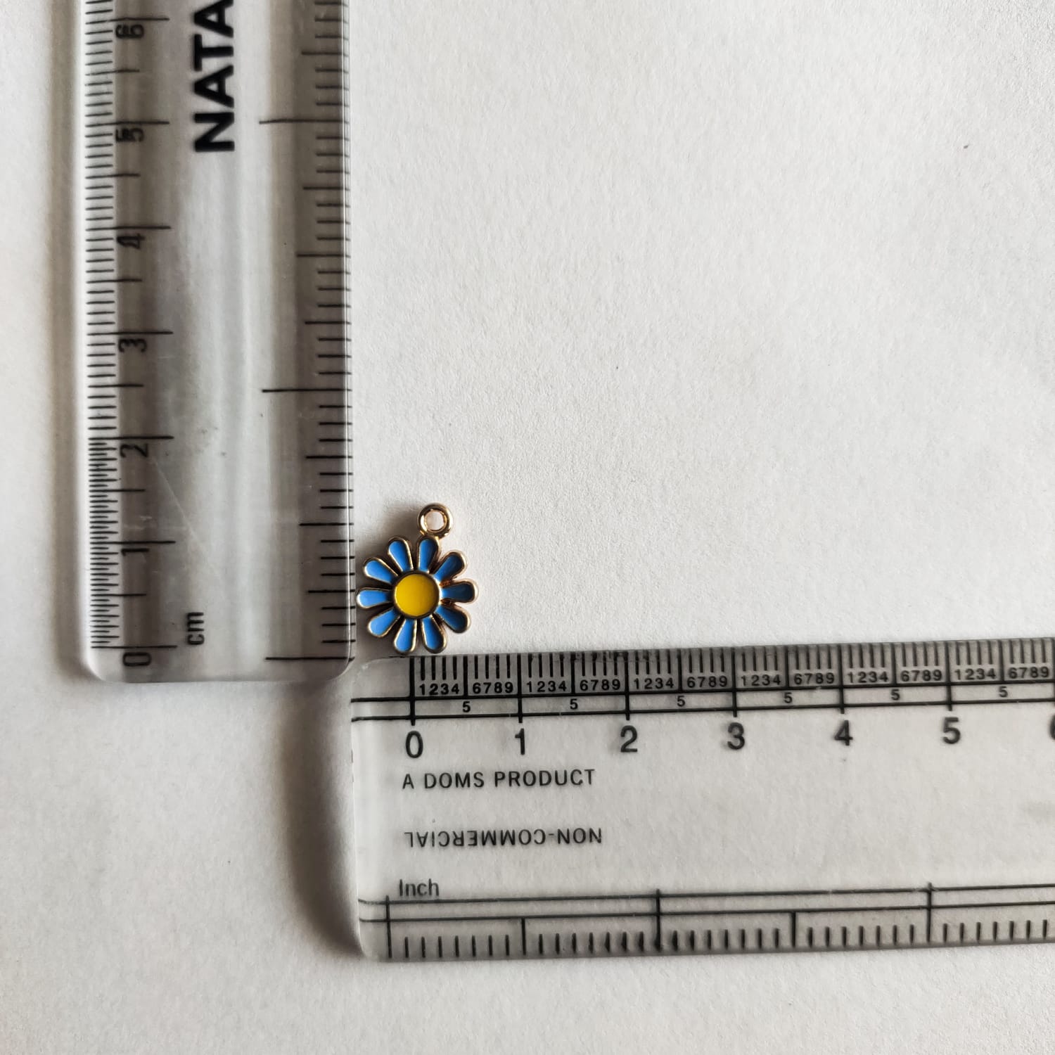 Cute Daisy Flower Charm- Blue