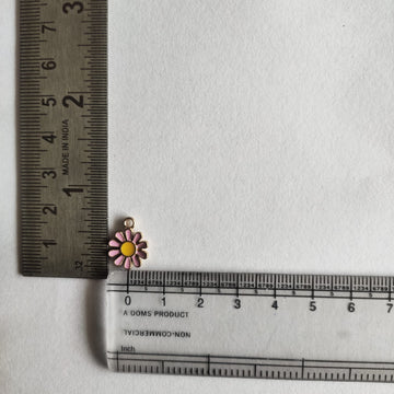 Cute Daisy Flower Charm-Pink