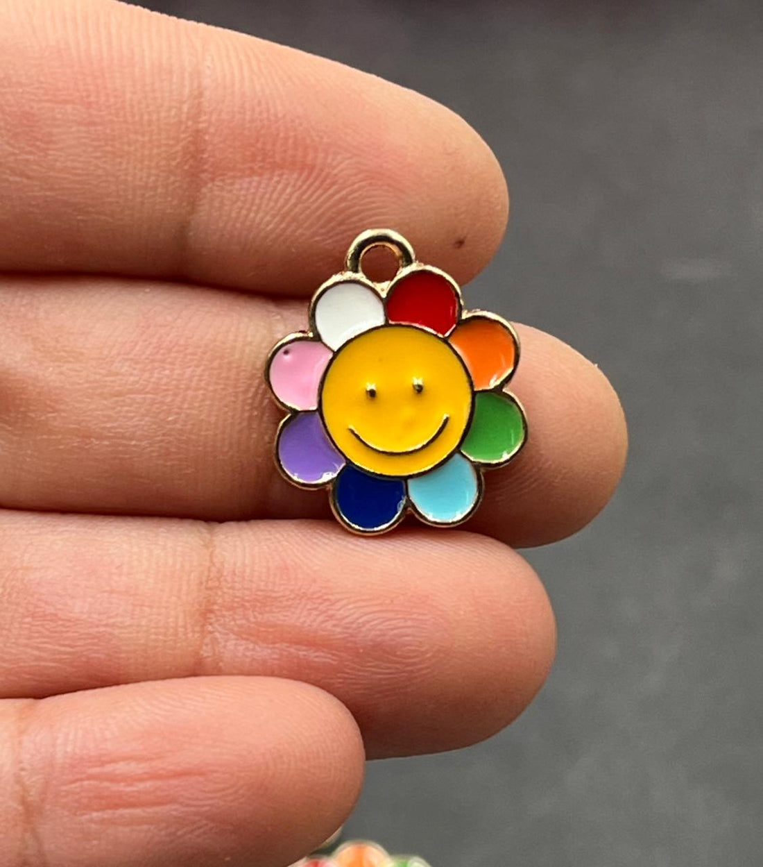 Metal Charms Smiley Flower Golden