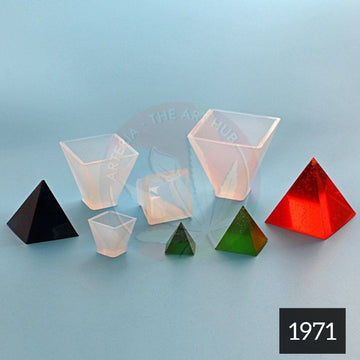50mm Crystal Pyramid Mould