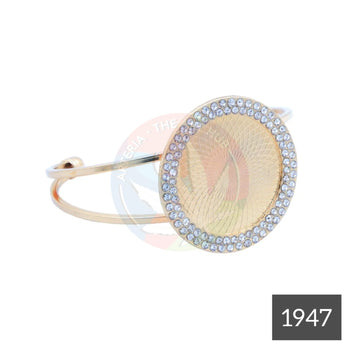 Round Diamond Frame Kada Bezel