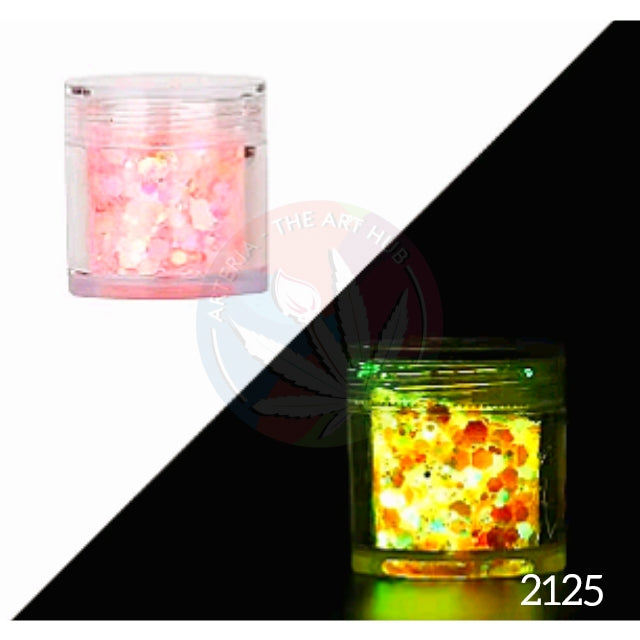 Glow in the dark glitters - Magic Crimson
