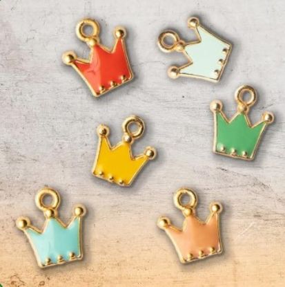 Picture of Metal Charms Crown Gold