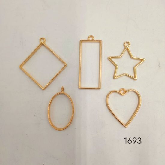 Picture of Gold Hollow Bezels set of 5