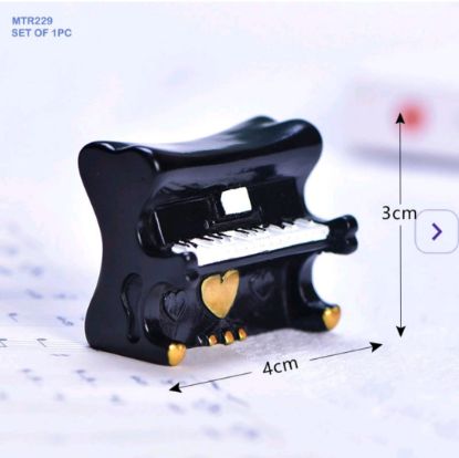 Picture of Miniature Piano [1 Pc]
