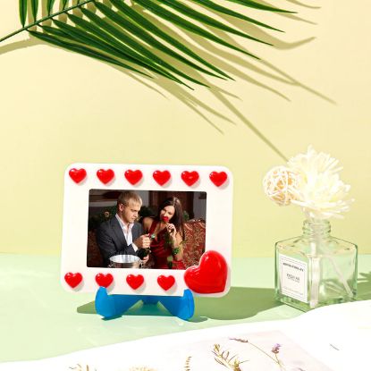 Picture of Photo Frame With Heart Carving & Display Stand Mould