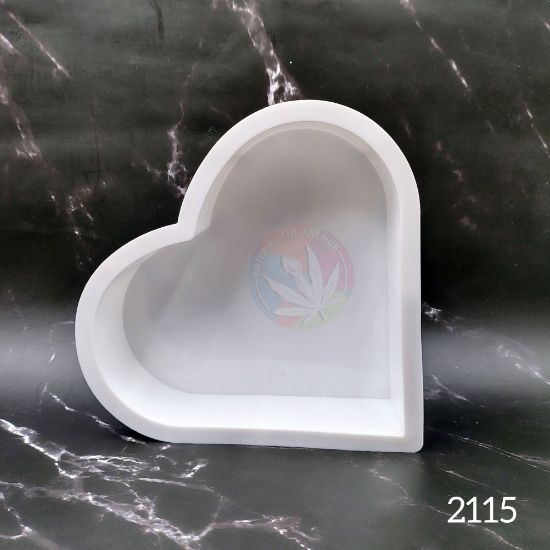 Picture of 50 mm Deep Cast Heart Mould-  8.5" x 7.5"