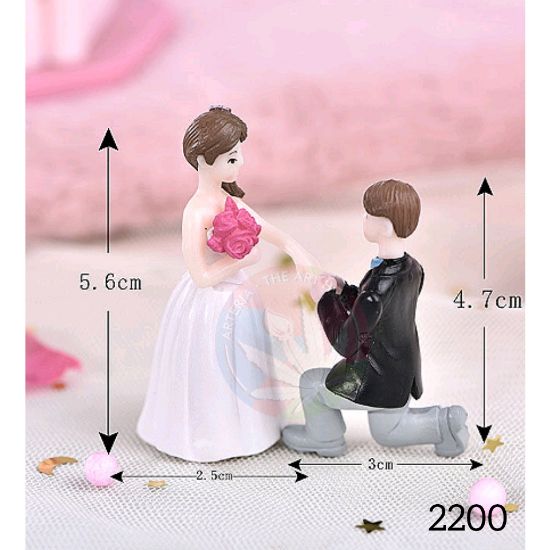 Picture of Couple Miniature-  MTRC345