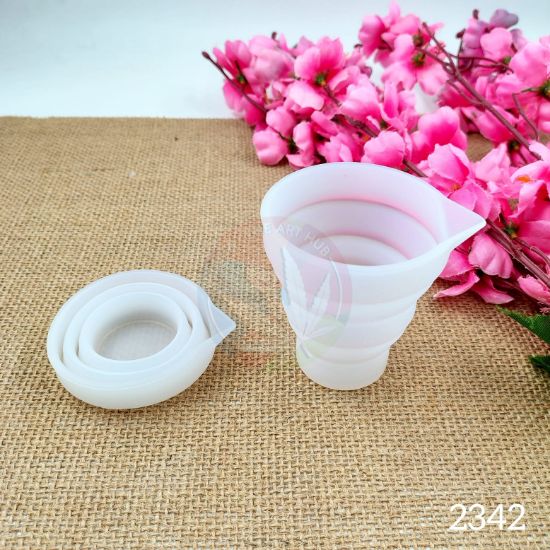 Picture of 100ML folding mixing & measuring cup 