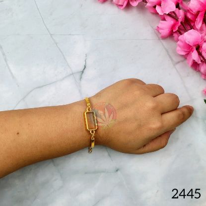 Picture of Golden bracelet bezel with lobster clasp - Rectangle